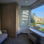 Acogedor Moderno Con Piscina En Nerja, Perfecto Escapada Apartment