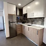 Acogedor Moderno Con Piscina En Nerja, Perfecto Escapada Apartment