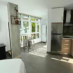 Acogedor Moderno Con Piscina En Nerja, Perfecto Escapada