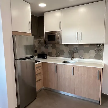 דירה Acogedor Moderno Con Piscina En Nerja, Perfecto Escapada