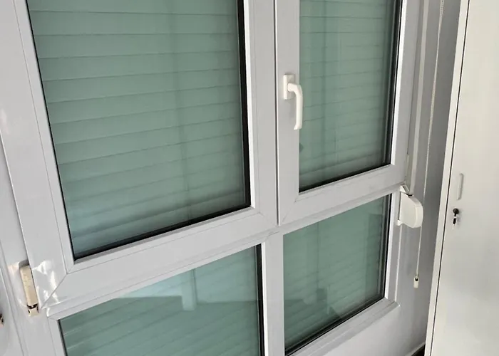 Apartman Acogedor Moderno Con Piscina En Nerja, Perfecto Escapada