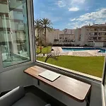 Acogedor Moderno Con Piscina En Nerja, Perfecto Escapada