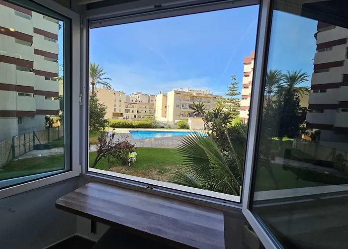 Apartment Acogedor Moderno Con Piscina En Nerja, Perfecto Escapada *